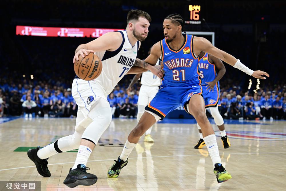 接受采访时 接受采访时