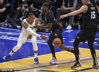 突破造犯规 突破造犯规